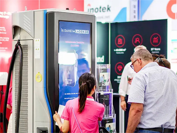 Injet Ampax Level 3 Fast DC Charger Electrifies The Power2Drive with Speed And Innovation