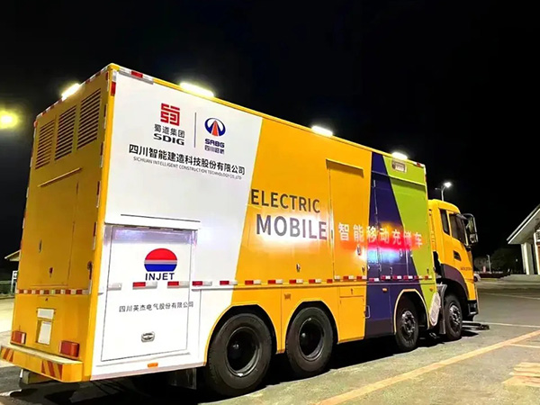 Powering the Future: Injet New Energy Steals the Spotlight at the 21st China-ASEAN Expo with Giant “Power Bank” and Smart Charging Solutions